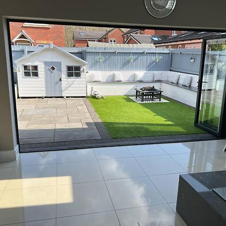 Stunning Home In Astley Tyldesley Ngoại thất bức ảnh