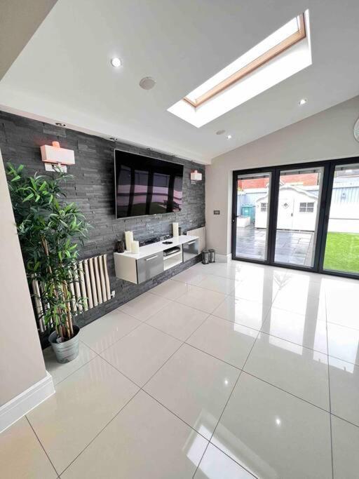 Stunning Home In Astley Tyldesley Ngoại thất bức ảnh
