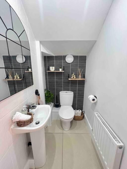 Stunning Home In Astley Tyldesley Ngoại thất bức ảnh